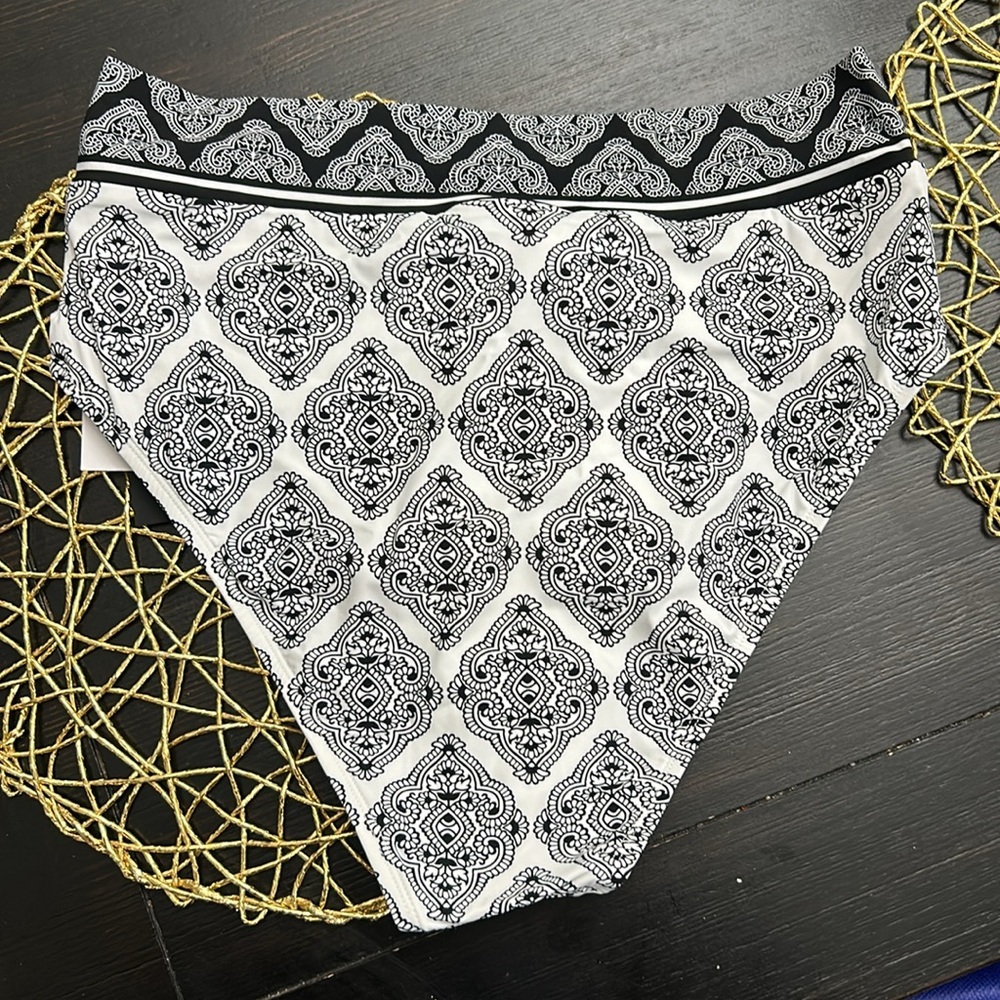 La Blanca V-Front High Waist Bikini Swimsuit Bottom - Picture 4 of 5